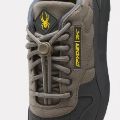 Women Spyder Unisex X Reebok Classic Leather Trail Shoes - Grey