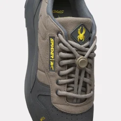 Women Spyder Unisex X Reebok Classic Leather Trail Shoes - Grey